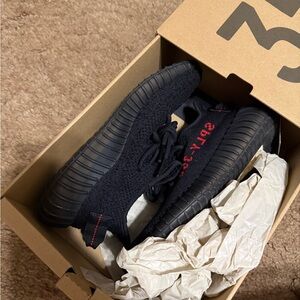 Yeezy Boost 350 V2 Box - 6 Women